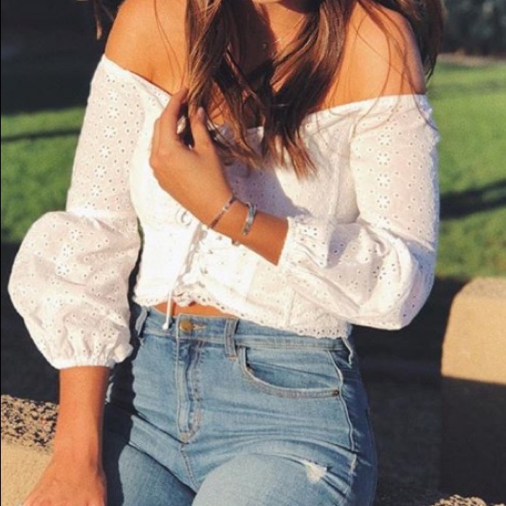 ASTR white top